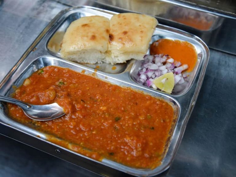 25-famous-street-food-in-jaipur-street-food-in-jaipur-treebo