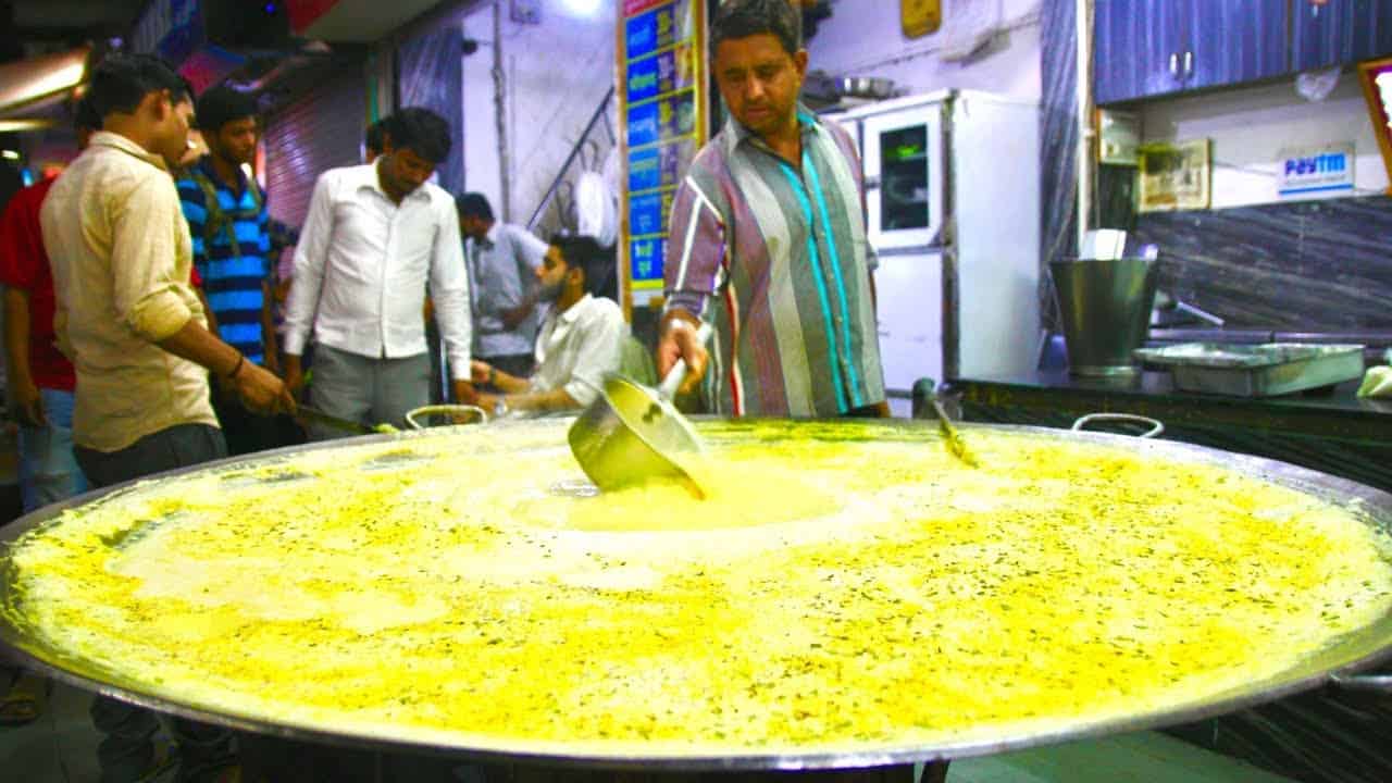 14 Street Foods In Indore | Best Street Foods In Indore | Treebo Blogs