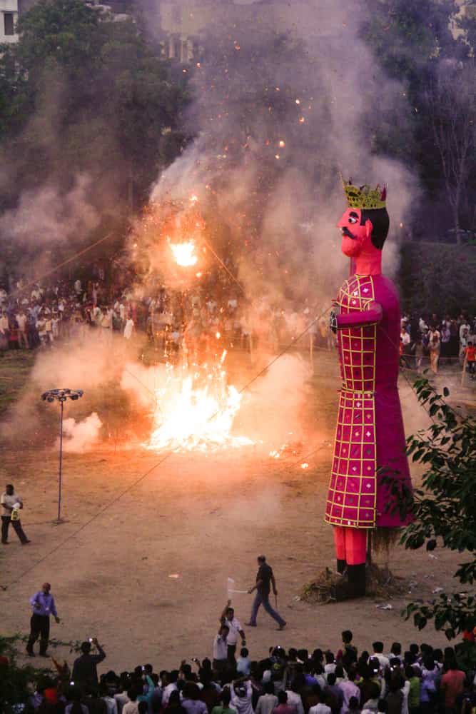 different-ways-of-dussehra-celebration-in-india-treebo-blog