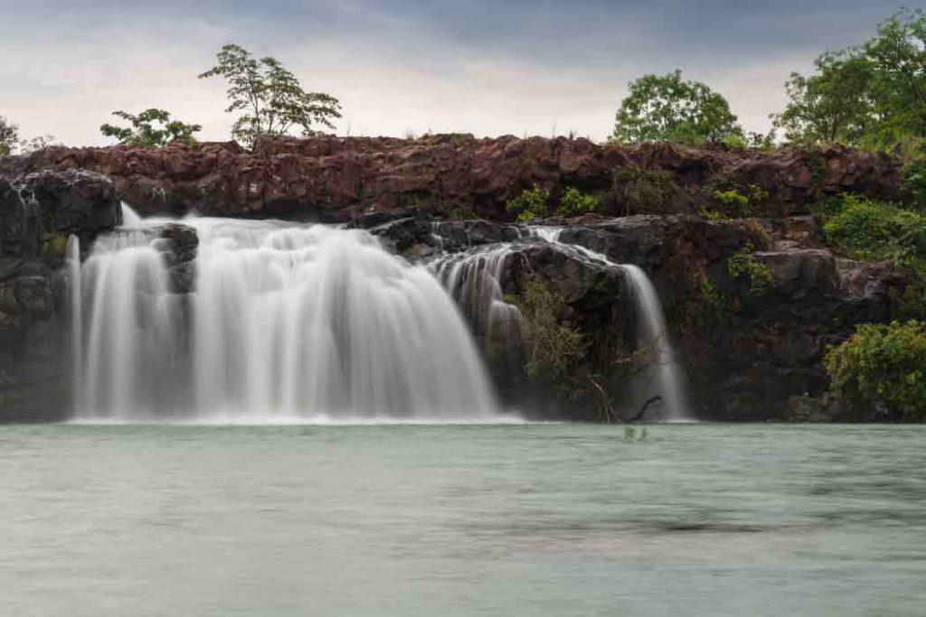 Breathtaking view of the Bogatha Waterfall