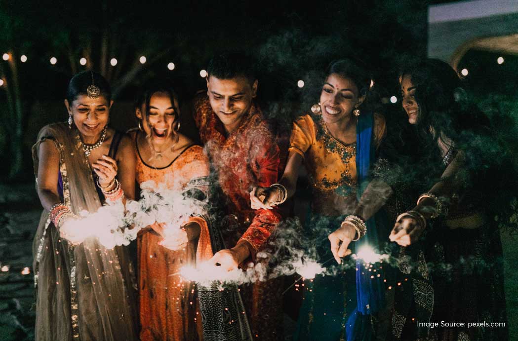 Diwali 2022: Tejasswi Prakash Shares Adorable Diwali Pictures With Karan  Kundrra